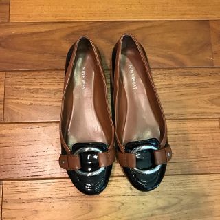 ナインウエスト(NINE WEST)のナインウエストのフラットシューズ(バレエシューズ)