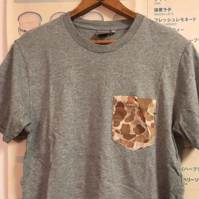 carhartt(カーハート)のcarhartt カーハート カモポケットＴシャツ メンズのトップス(Tシャツ/カットソー(半袖/袖なし))の商品写真