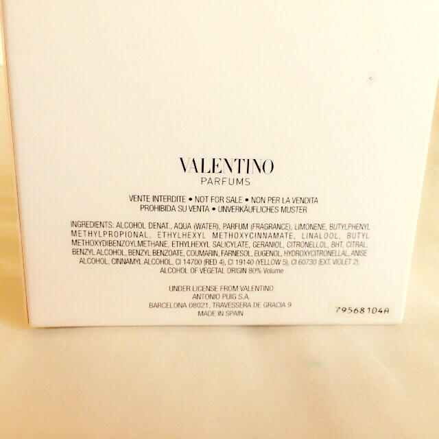 VALENTINO(ヴァレンティノ)のヴァレンティノ オーデトワレ コスメ/美容の香水(香水(女性用))の商品写真
