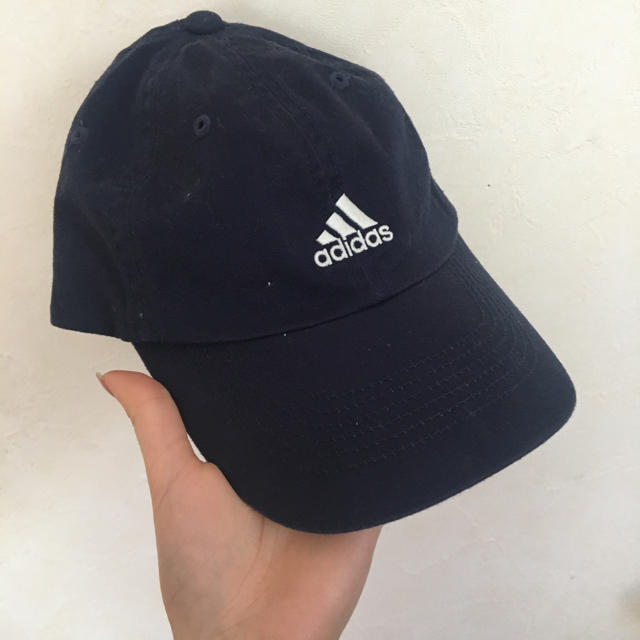 adidas(アディダス)のadidas ローキャップ レディースの帽子(キャップ)の商品写真