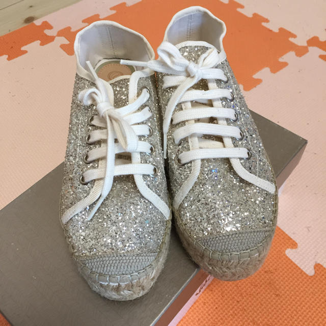 ROSE BUD(ローズバッド)のROSE BUD GLITTER シューズ レディースの靴/シューズ(スニーカー)の商品写真