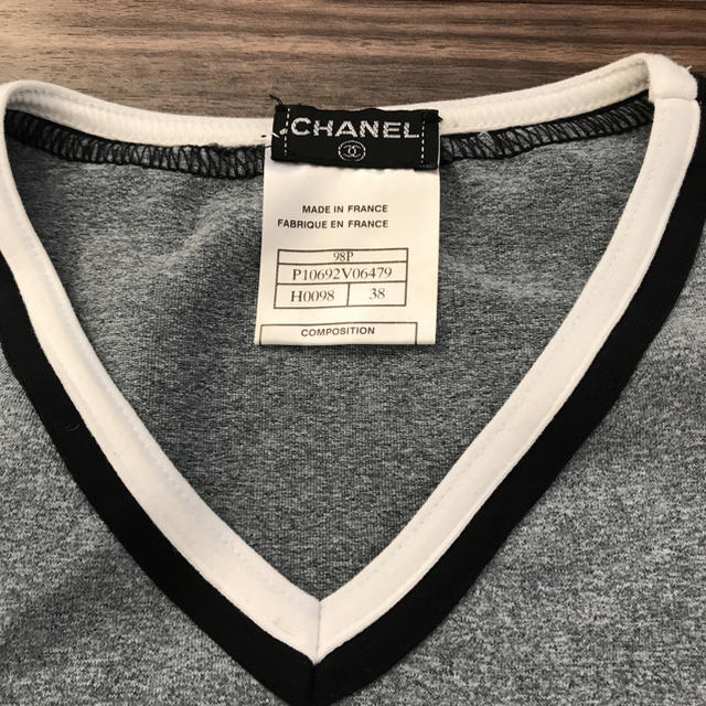 CHANEL(シャネル)のクレアさま専用 2枚シャネル Tシャツ ボンディング レディースのトップス(Tシャツ(半袖/袖なし))の商品写真