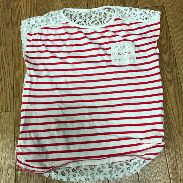 GU(ジーユー)のTシャツ☆130 キッズ/ベビー/マタニティのキッズ服女の子用(90cm~)(Tシャツ/カットソー)の商品写真