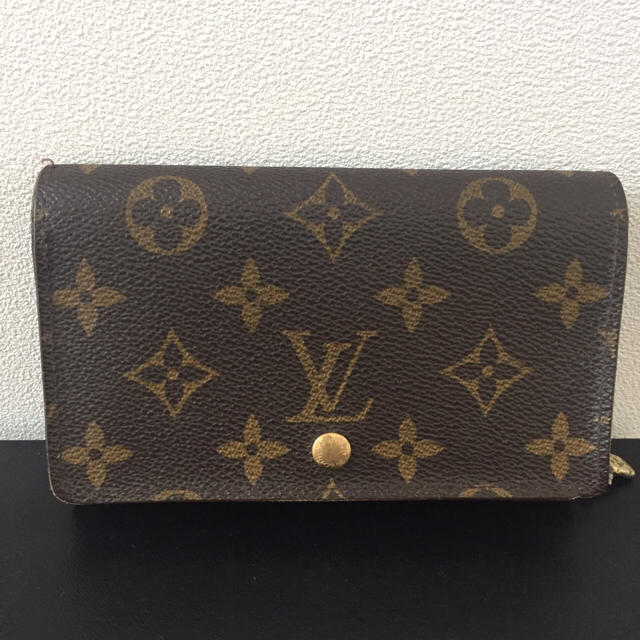 LOUIS VUITTON(ルイヴィトン)のルイヴィトン《正規品》L字ファスナー 財布 レディースのファッション小物(財布)の商品写真