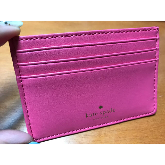 kate spade new york(ケイトスペードニューヨーク)の値下げ【ケートスペイド】カードケース 格安 ピンク レディースのファッション小物(名刺入れ/定期入れ)の商品写真