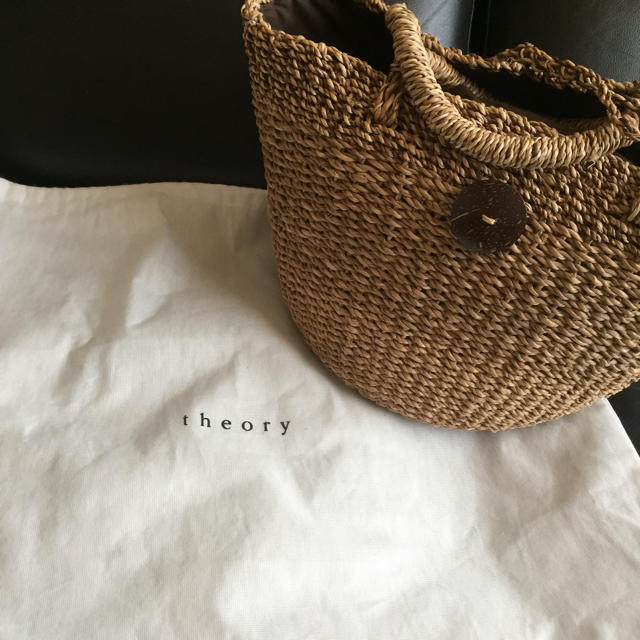 theory(セオリー)のtheory カゴバッグ 未使用 袋付き レディースのバッグ(かごバッグ/ストローバッグ)の商品写真