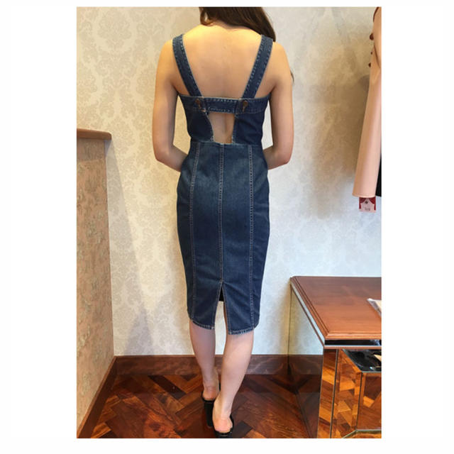 Verybrain(ベリーブレイン)のVerybrain denim jumper skirt Katie  レディースのスカート(ひざ丈スカート)の商品写真