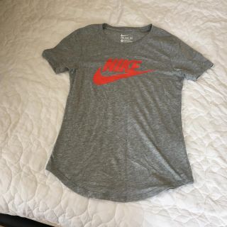 ナイキ(NIKE)のナイキTシャツ♡(ヨガ)