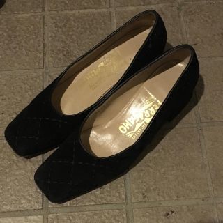 サルヴァトーレフェラガモ(Salvatore Ferragamo)のフェラガモ パンプス(ハイヒール/パンプス)