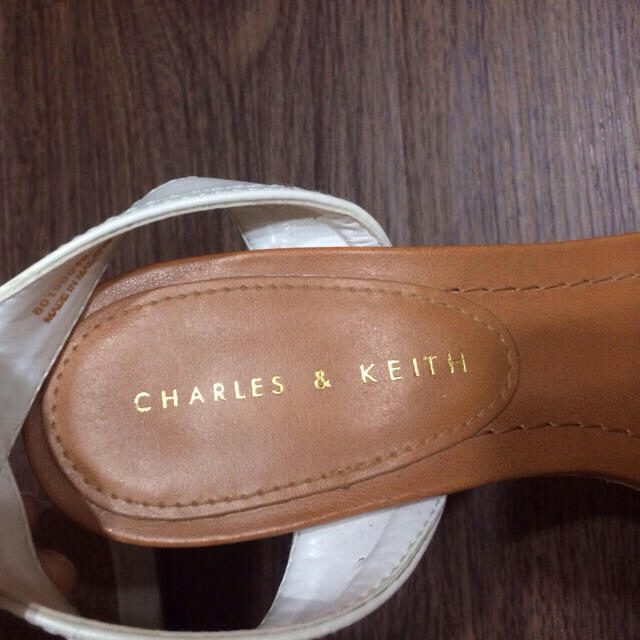 Charles and Keith(チャールズアンドキース)のウェッジサンダル チャールズキース レディースの靴/シューズ(サンダル)の商品写真
