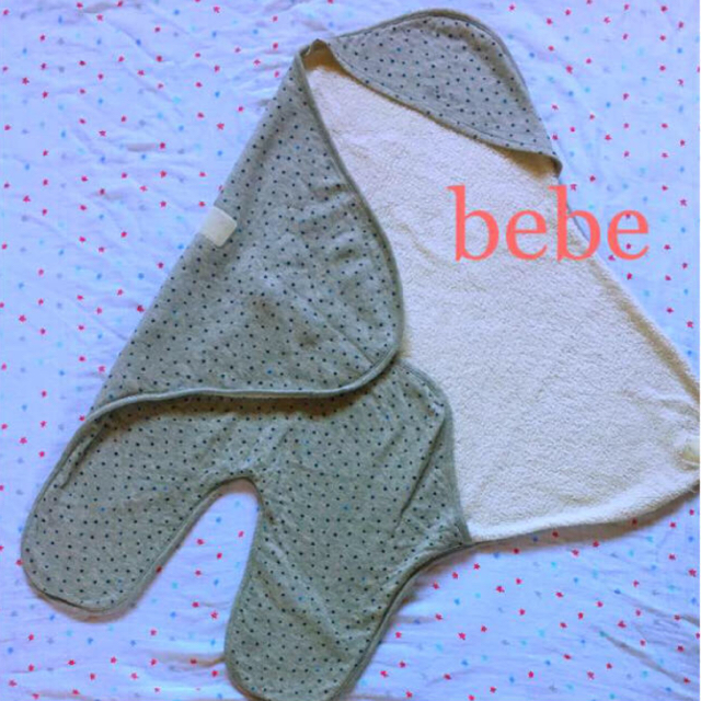 BeBe(ベベ)のbebe おくるみ キッズ/ベビー/マタニティのこども用ファッション小物(おくるみ/ブランケット)の商品写真