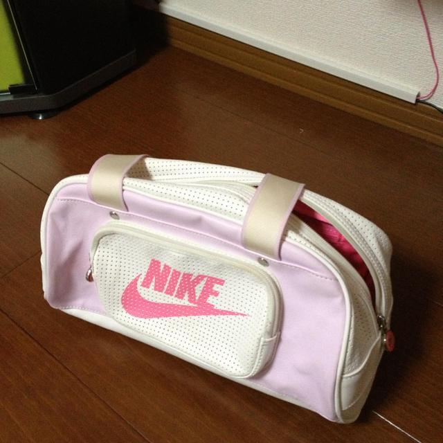NIKE(ナイキ)の可愛い💓ナイキバック レディースのバッグ(ハンドバッグ)の商品写真