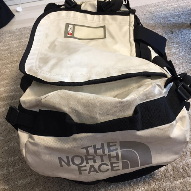 THE NORTH FACE(ザノースフェイス)の【NIL様専用】The North Face バッフルバックS 50リットル メンズのバッグ(ボストンバッグ)の商品写真