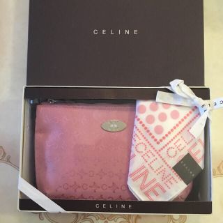 CELINE(ポーチ ・ ピンク/桃色系)のフリマアイテム一覧 CELINE(ポーチ ・ ピンク/桃色系)のフリマアイテム一覧