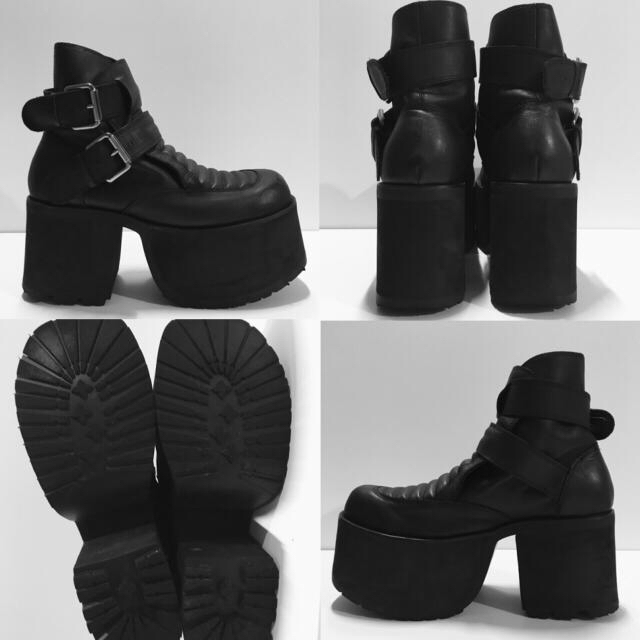 UNIF(ユニフ)のUNIF ユニフ DOWNER BOOT ブーツ レディースの靴/シューズ(ブーツ)の商品写真