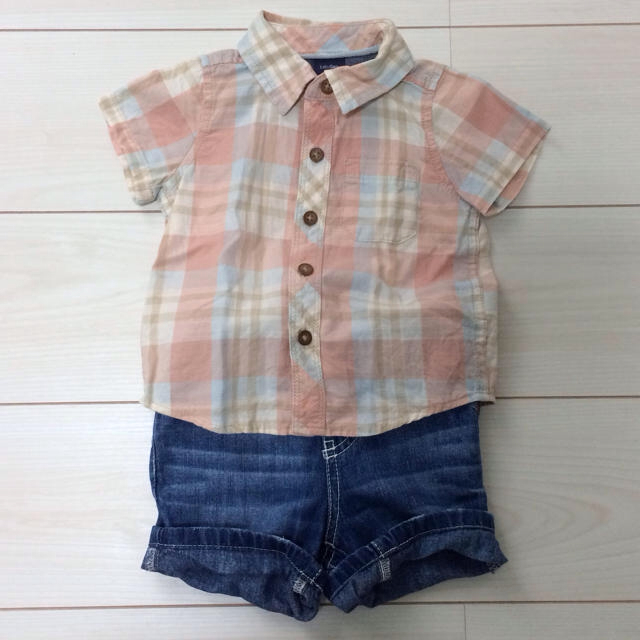 babyGAP(ベビーギャップ)のbabyGap 半袖チェックシャツ 70 キッズ/ベビー/マタニティのキッズ服男の子用(90cm~)(その他)の商品写真