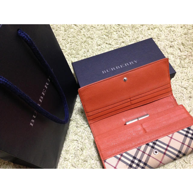 BURBERRY by くみこ's shop|バーバリーならラクマ - バーバリーBURBERRY長財布正規品♡の通販 HOTお得