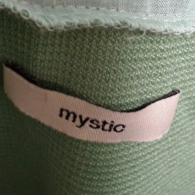 mystic(ミスティック)の4/18までお取り置き★ レディースのワンピース(ひざ丈ワンピース)の商品写真