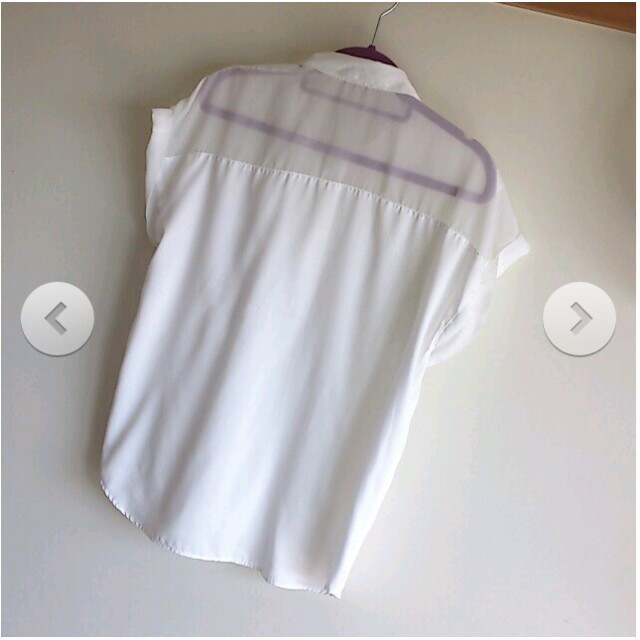 GU(ジーユー)の新品♡GUしふぉんしゃつ レディースのトップス(シャツ/ブラウス(半袖/袖なし))の商品写真