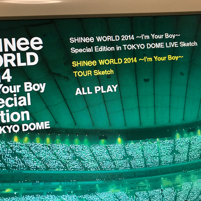 SHINee(シャイニー)のヴィヴィアン様専用 shinee ブルーレイ shineeworld 2014  エンタメ/ホビーのCD(K-POP/アジア)の商品写真