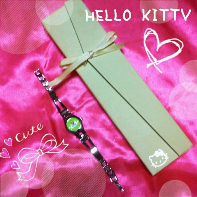 サンリオ(サンリオ)の★送料無料★HELLO KITTY♡ブレスレット腕時計♡グリーン♡ レディースのファッション小物(腕時計)の商品写真