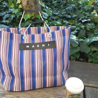 《MARNI》マルニフラワーカフェ ストライプバッグ ネイビー グリーン