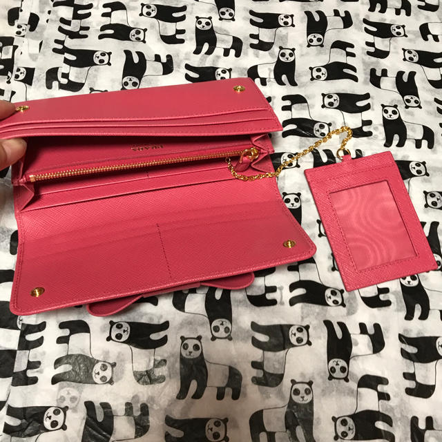 PRADA(プラダ)のPRADA 財布 レディースのファッション小物(財布)の商品写真