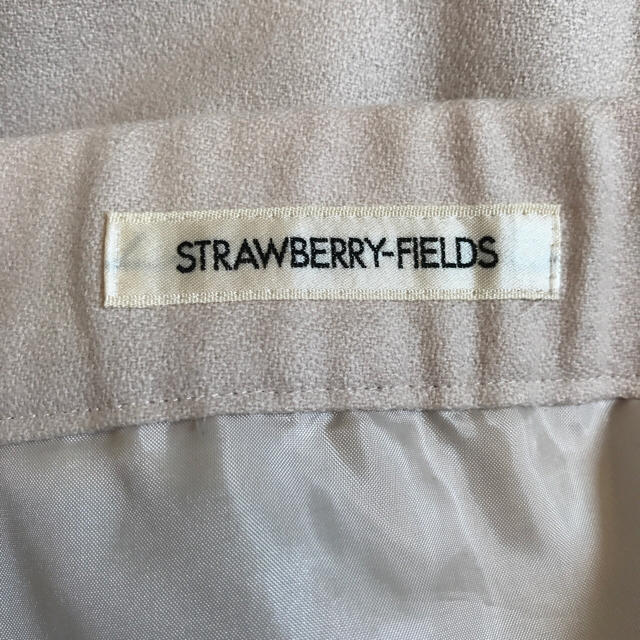 STRAWBERRY-FIELDS(ストロベリーフィールズ)のストロベリーフィールズ スカート レディースのスカート(ミニスカート)の商品写真