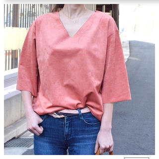 アメリヴィンテージ(Ameri VINTAGE)の売り切り価格♡SUEDE LIKE V NECK (Tシャツ/カットソー(半袖/袖なし))