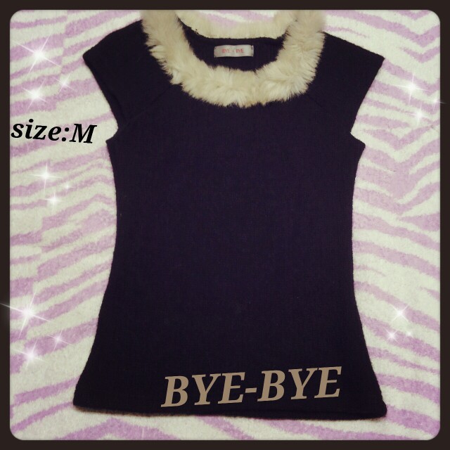 ByeBye(バイバイ)のファー付き ﾄｯﾌﾟｽ レディースのトップス(Tシャツ(半袖/袖なし))の商品写真