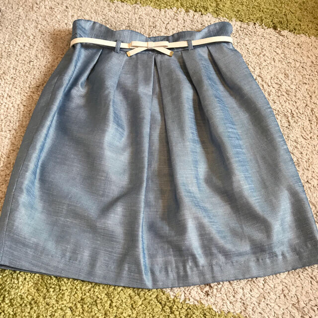 STRAWBERRY-FIELDS(ストロベリーフィールズ)のストロベリーフィールズ スカート 水色 レディースのスカート(ミニスカート)の商品写真