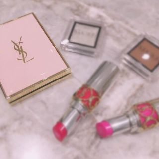 イヴサンローランボーテ(Yves Saint Laurent Beaute)のイヴサンローラン ラディアントタッチブラー 完売商品 新品未使用(化粧下地)