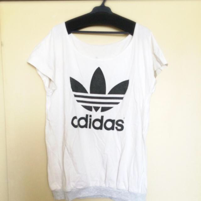 adidas(アディダス)のadidas☆Tシャツ レディースのトップス(Tシャツ(半袖/袖なし))の商品写真