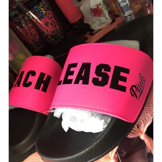 ヴィクトリアズシークレット(Victoria's Secret)のVSPINK Slide (サンダル)