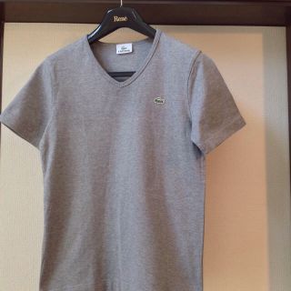 ラコステ(LACOSTE)のLACOSTE♡美品VネックTシャツ(Tシャツ(半袖/袖なし))