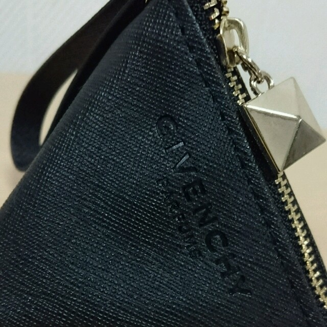 GIVENCHY(ジバンシィ)の新品★GIVENCHY ジバンシィ コインケース レディースのファッション小物(コインケース)の商品写真