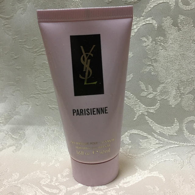 Yves Saint Laurent Beaute(イヴサンローランボーテ)の【未使用】YSL パリジェンヌ シャワージェル コスメ/美容のボディケア(ボディソープ/石鹸)の商品写真