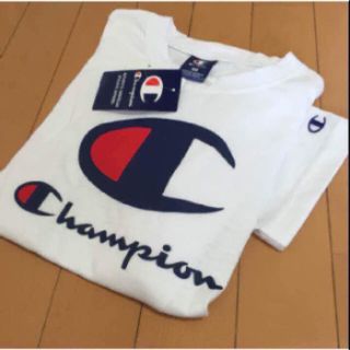 チャンピオン(Champion)のSALE♡新品 タグ付き！チャンピオン  ホワイト シャツ Tシャツ 半袖(Tシャツ(半袖/袖なし))