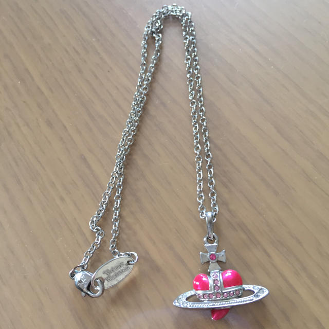 Vivienne Westwood(ヴィヴィアンウエストウッド)の値下げ。美品。ヴィヴィアン  ウエストウッド レディースのアクセサリー(ネックレス)の商品写真