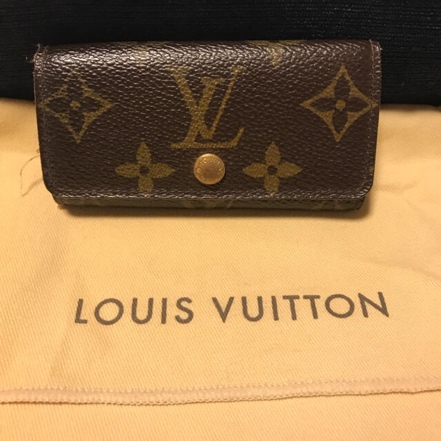 LOUIS VUITTON(ルイヴィトン)のヴィトン キーケース 4連 ルイヴィトン レディースのファッション小物(キーケース)の商品写真