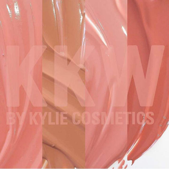 Kylie Cosmetics(カイリーコスメティックス)のKKW 正規品  コスメ/美容のベースメイク/化粧品(リップグロス)の商品写真