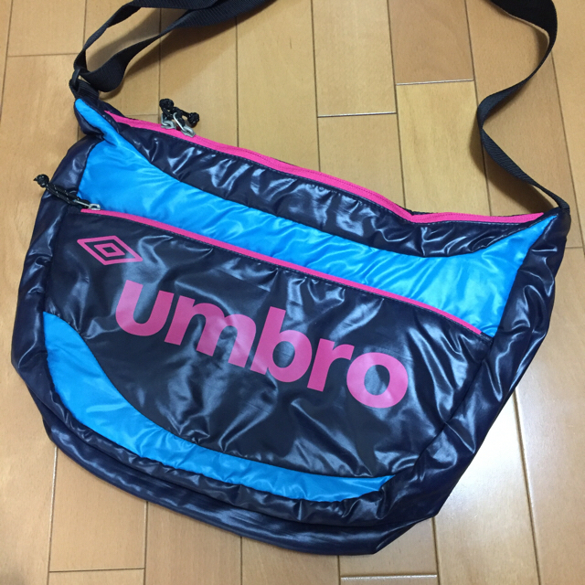 UMBRO(アンブロ)のメッセンジャーバッグ【UMBRO】 メンズのバッグ(メッセンジャーバッグ)の商品写真