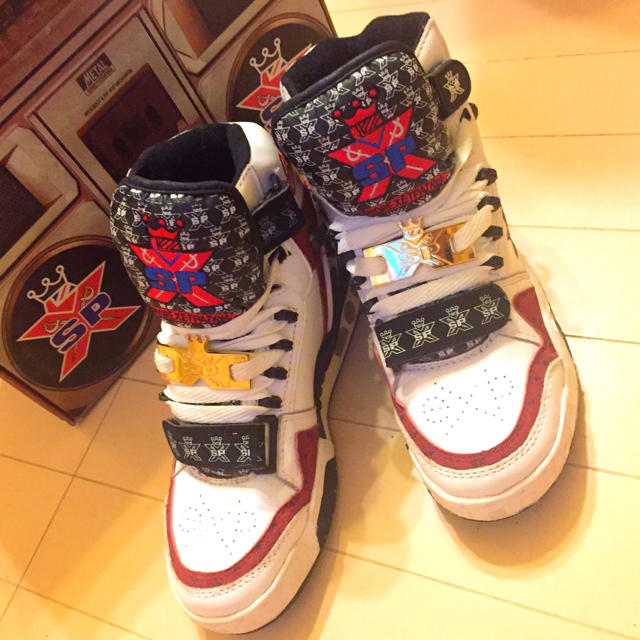 SPX(エスピーエックス)のSPX ハイカット スニーカー BIGBANG 2NE1 愛用 激レア 23㎝ レディースの靴/シューズ(スニーカー)の商品写真