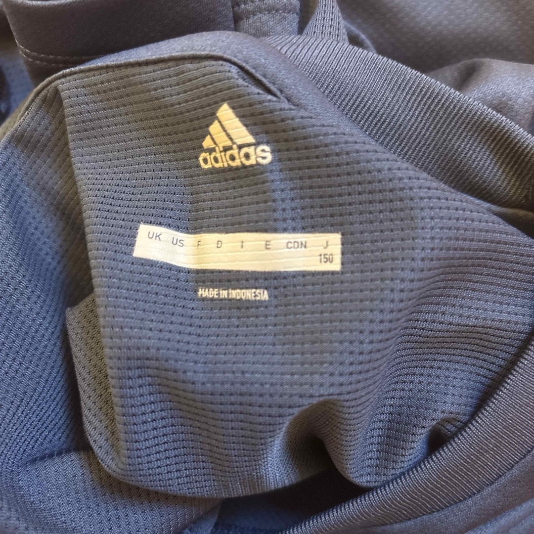 adidas(アディダス)のadidas Tシャツ　150センチ キッズ/ベビー/マタニティのキッズ服男の子用(90cm~)(Tシャツ/カットソー)の商品写真