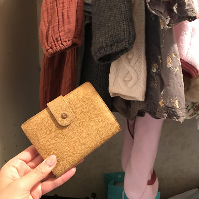 CHANEL(シャネル)のvintage chanel wallet. レディースのファッション小物(財布)の商品写真