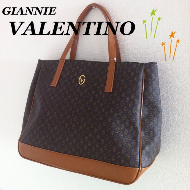 VALENTINO(ヴァレンティノ)のGIANNIE VALENTINOバッグ レディースのバッグ(トートバッグ)の商品写真