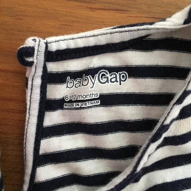 babyGAP(ベビーギャップ)のbabygap ボーダーワンピース キッズ/ベビー/マタニティのベビー服(~85cm)(ワンピース)の商品写真