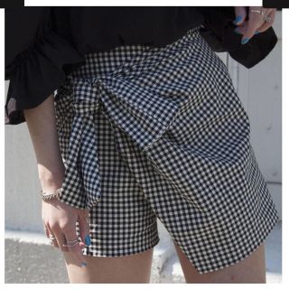 フレイアイディー(FRAY I.D)のgingham lap skirt pants(ショートパンツ)