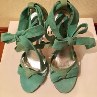 SCHUTZ サンダル スエード×レザー グリーン×シルバー(サンダル)