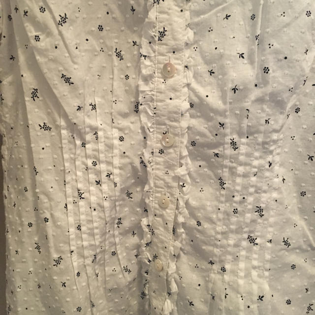 LAURA ASHLEY(ローラアシュレイ)のlauraashley shirt レディースのトップス(シャツ/ブラウス(半袖/袖なし))の商品写真